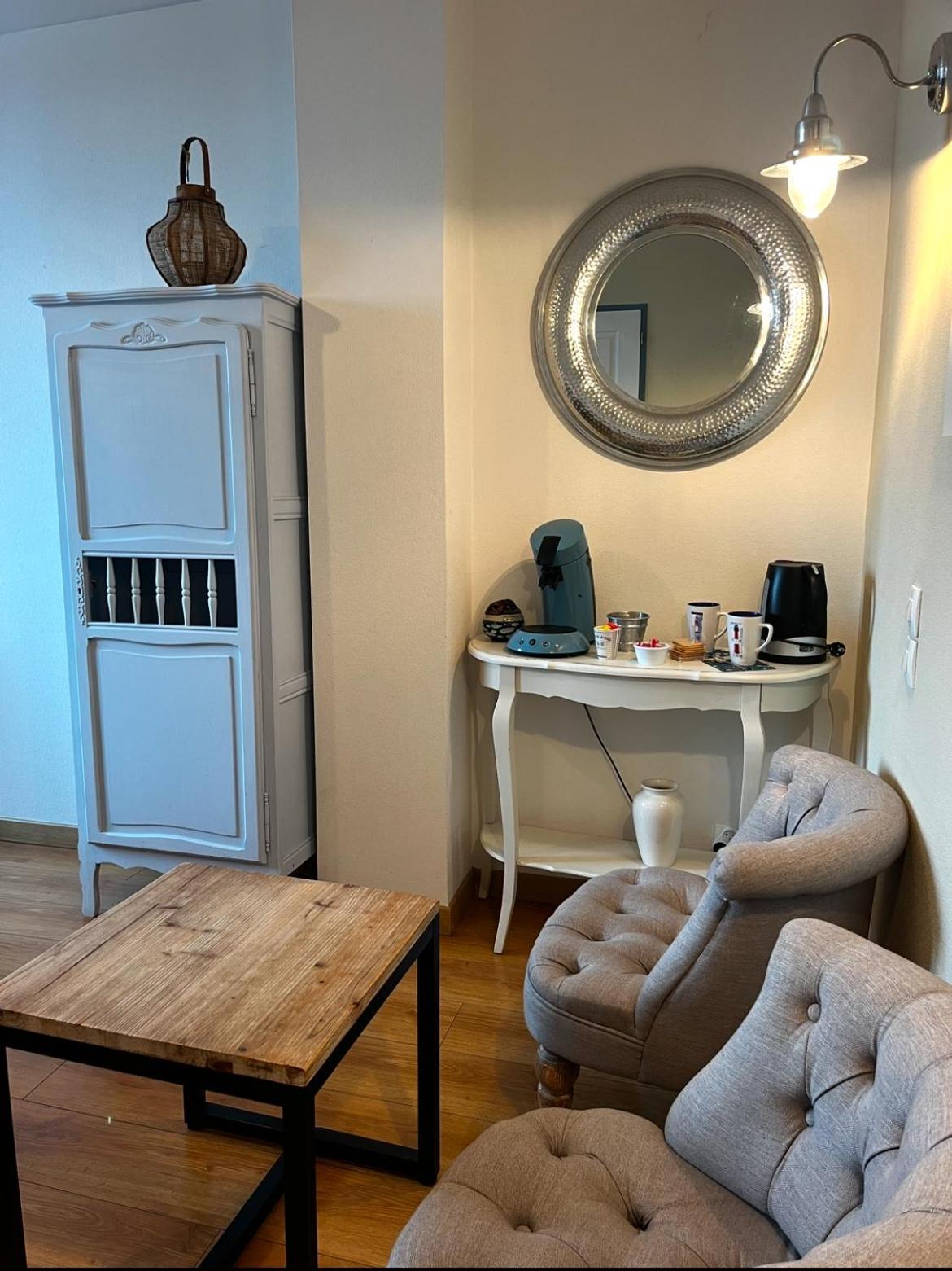Les Transats Chambre Et Appartements Face A La Mer Barfleur Exterior photo