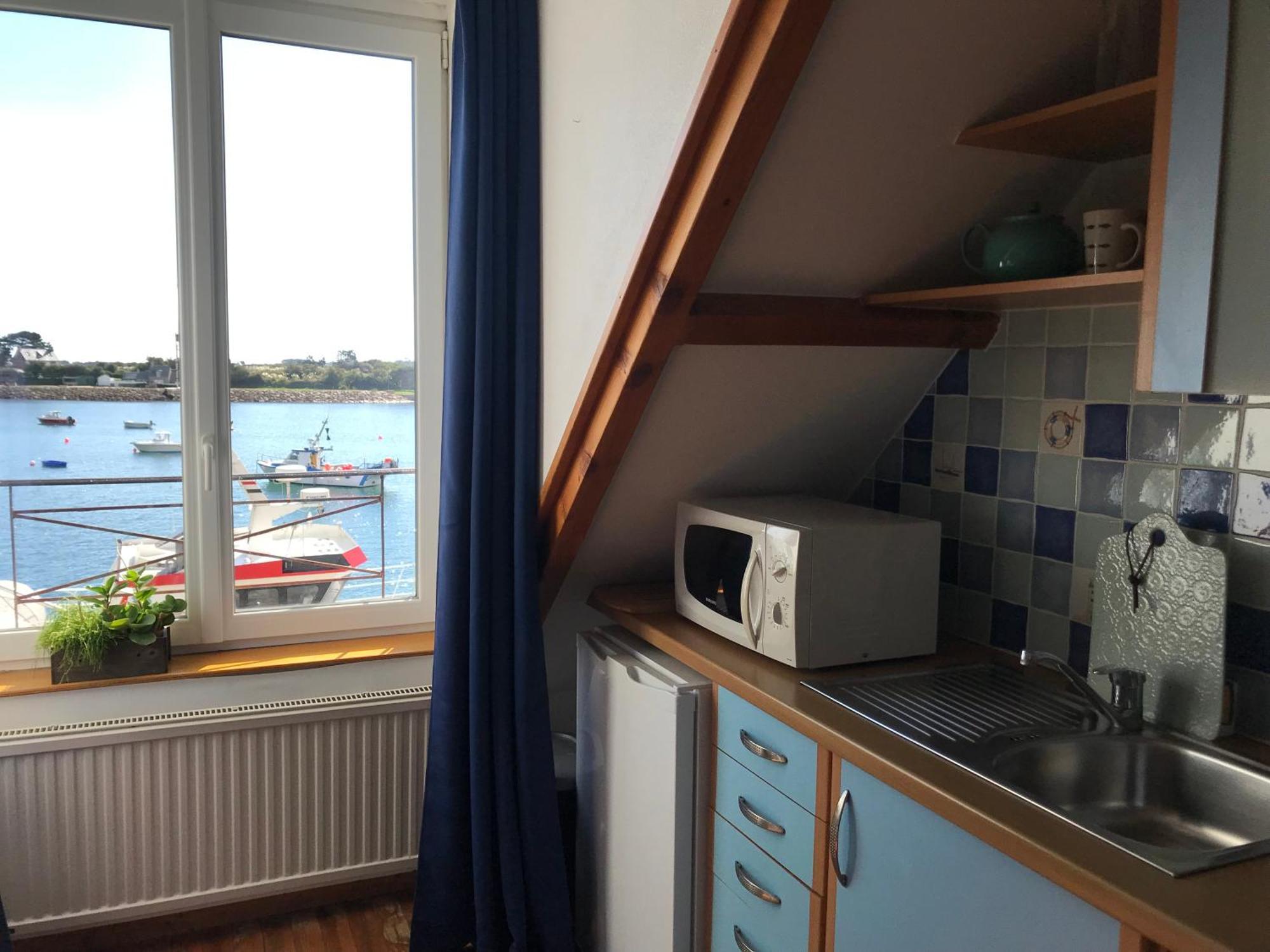 Les Transats Chambre Et Appartements Face A La Mer Barfleur Exterior photo
