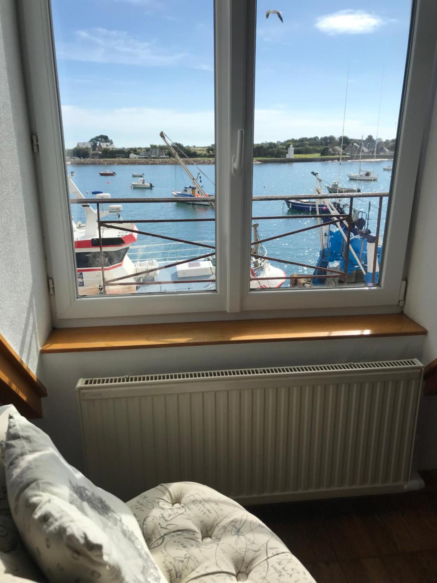 Les Transats Chambre Et Appartements Face A La Mer Barfleur Exterior photo