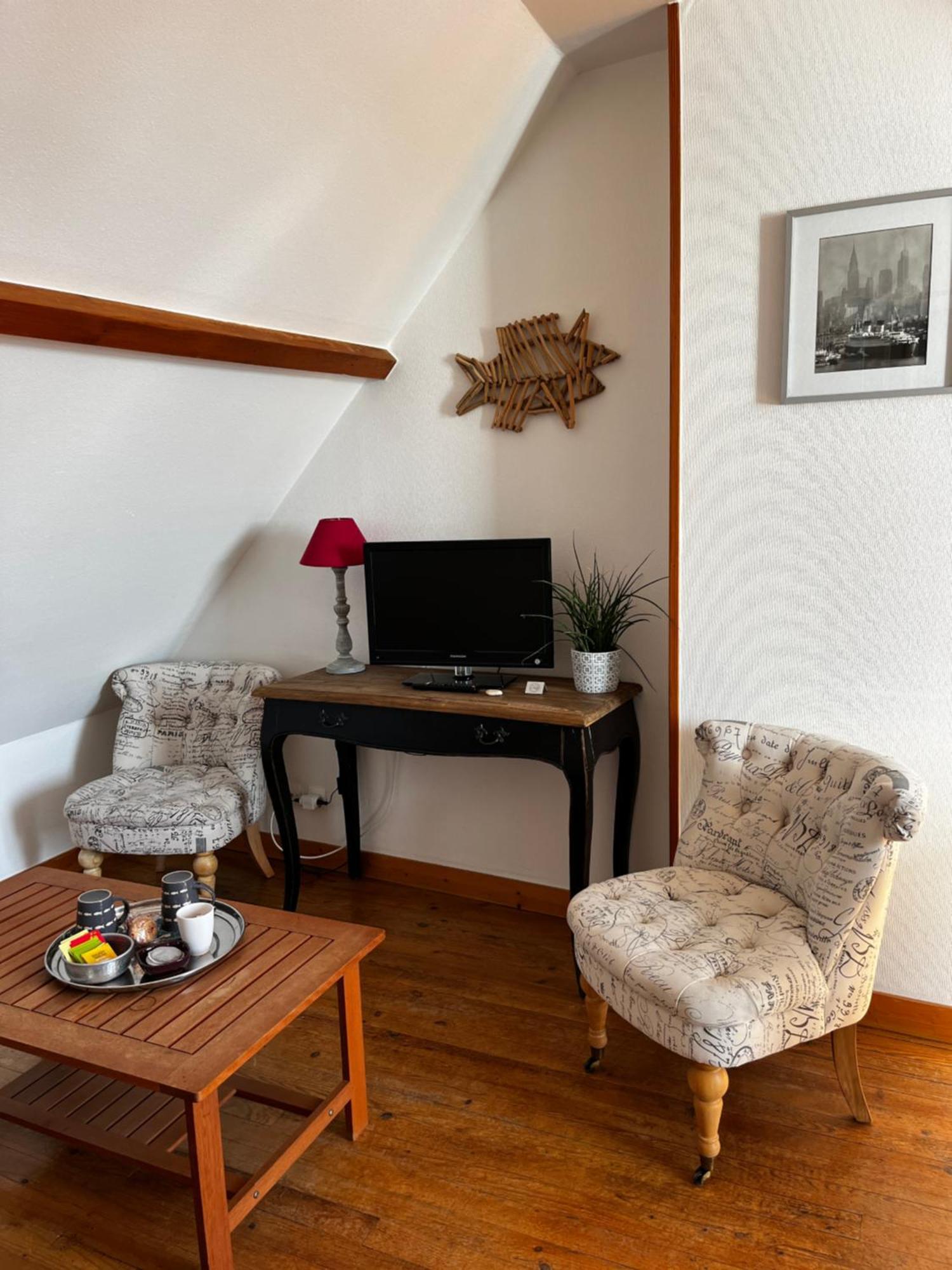 Les Transats Chambre Et Appartements Face A La Mer Barfleur Exterior photo
